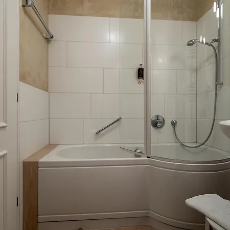 호텔 Boutiquehotel Seiler Hof 카이톰